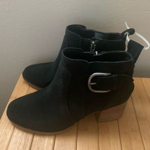 Women’s UGG Kingsburg Suede Booties Sz 8.5